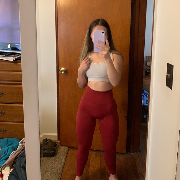 Meet your Posher, Lexi - Picture 3 of 5